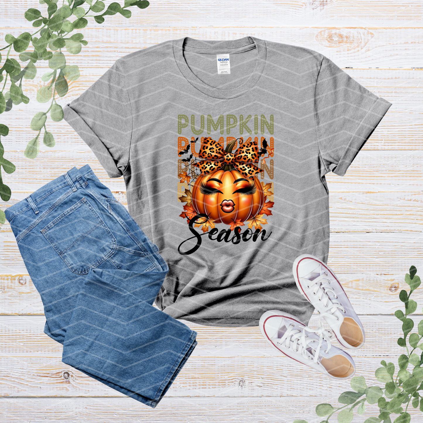 Pumpkin Season Leopard Bow Shirt | Cute Fall Graphic Tee | Sassy Pumpkin Lips Autumn T-Shirt (Sโ5XL)